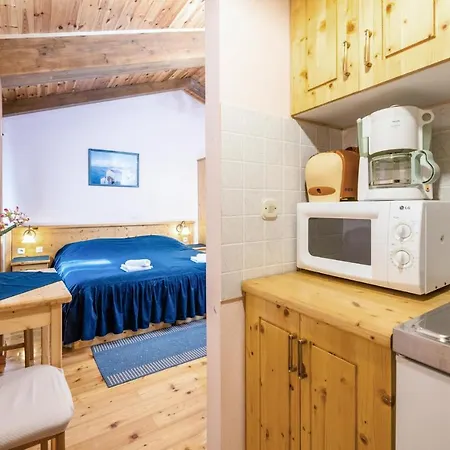 Cozy In With Sauna Appartamento Martinski